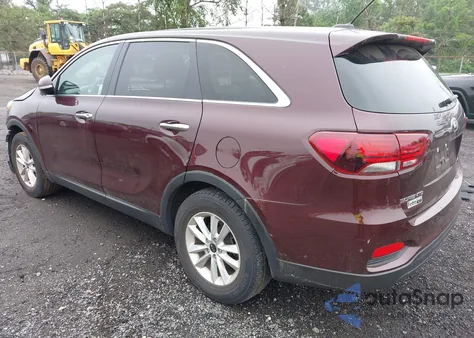 2019 Kia Sorento 2.4L Lx z USA, uszkodzony, nr VIN 5XYPG4A38KG575437